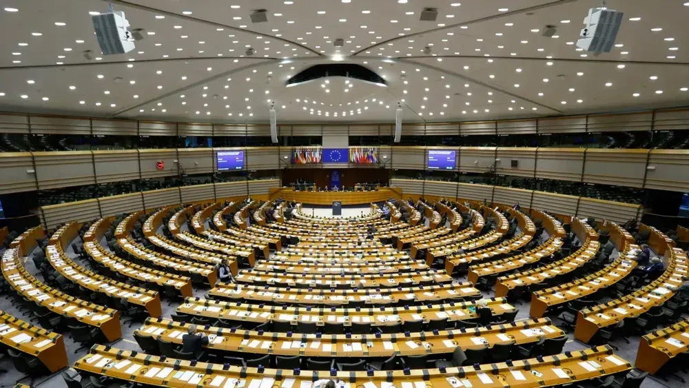 MEPs earn millions in companies alongside their political activities - Transparency International