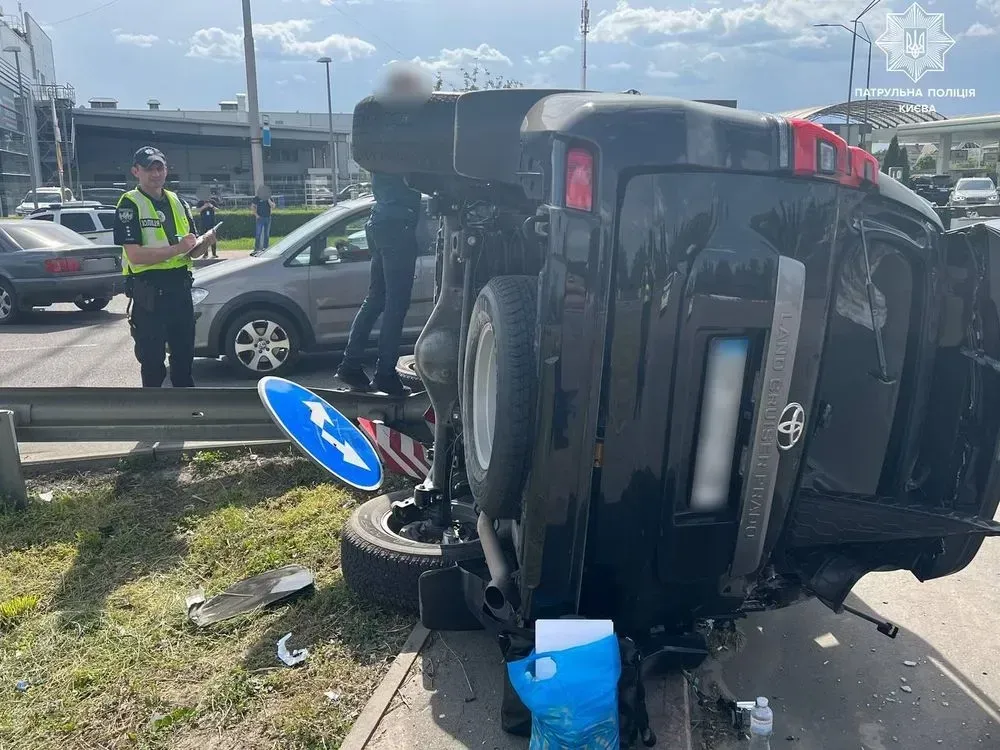 Traffic is hampered due to an accident on the Kyiv Ring Road