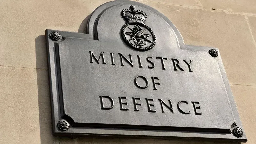 cyberattack-on-the-uk-ministry-of-defense-hackers-hacked-servers