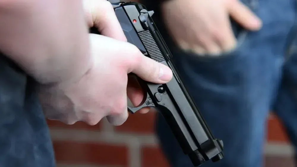 Право на владение оружием для персонала "Укрпочты": Рада в ближайшее время планирует рассмотреть законопроект