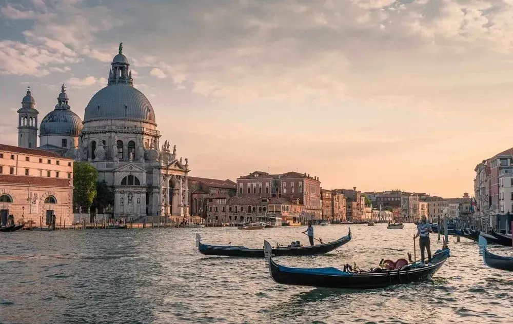 Entrance fees brought Venice its first million