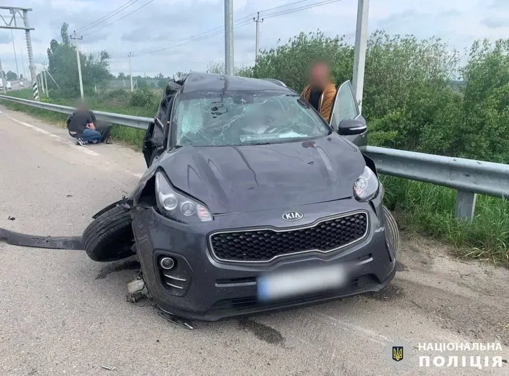 На Київщині в ДТП травмувались троє людей: 3-річний хлопчик знаходиться в реанімації