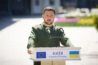 Зеленський про постачання зброї від партнерів: відстань не в кілометрах, а в тижнях й місяцях