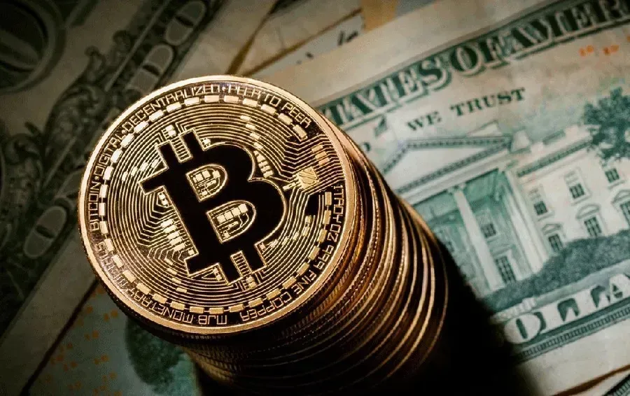 bitcoin-price-drops-to-dollar61-thousand