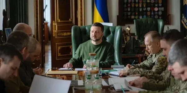 we-can-see-what-the-occupier-is-preparing-for-and-we-will-respond-to-it-zelenskyy-holds-meeting-with-leaders-of-the-defense-forces