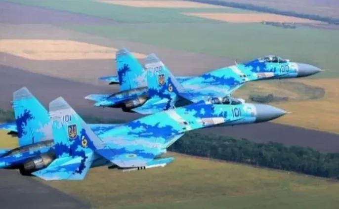 Ukrainian aviation strikes at 17 areas of Russians' concentration - General Staff