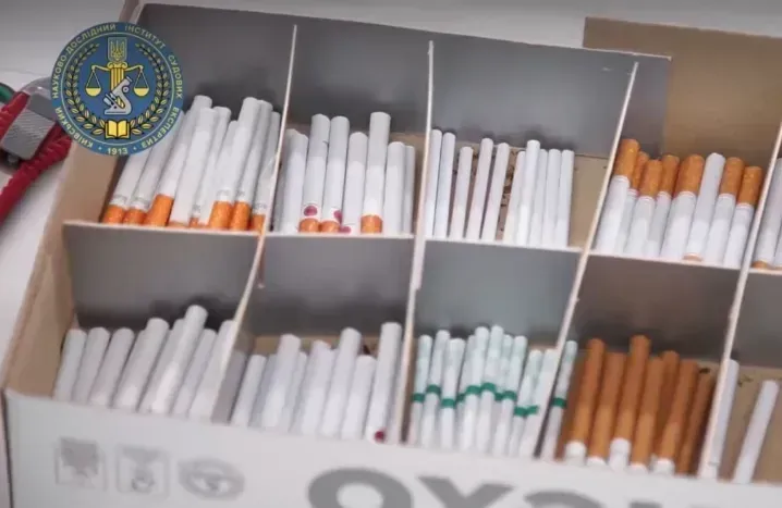 Чайне листя та відходи виробництва: фахівці КНДІСЕ розповіли, чим виробники підробок набивають сигарети