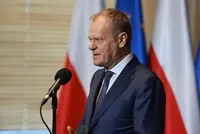 Poland to build fortifications on eastern border - Tusk