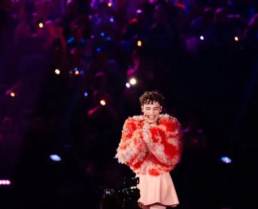 eurovision-song-contest-2024-winner-nemo-breaks-glass-trophy-microphone