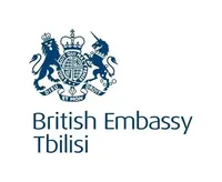 В Тбилиси приостановили выдачу британских виз из-за протестов и полицейских кордонов