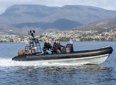 Австралия в рамках пакета военной помощи передаст Украине скоростные лодки