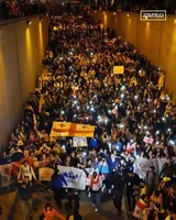 Десятки тысяч людей снова вышли на протест в Грузии против закона об "иноагентах"