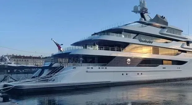 dutch-auction-house-refuses-to-sell-medvedchuks-yacht-what-is-the-reason