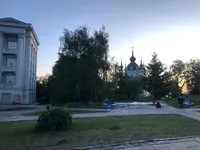В Киеве демонтировать храм-МАФ возле Десятинной церкви