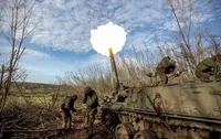 Украинские военные отбили атаку россиян в Часовом Яру, уничтожив более 20 единиц вражеской бронетехники - Зеленский