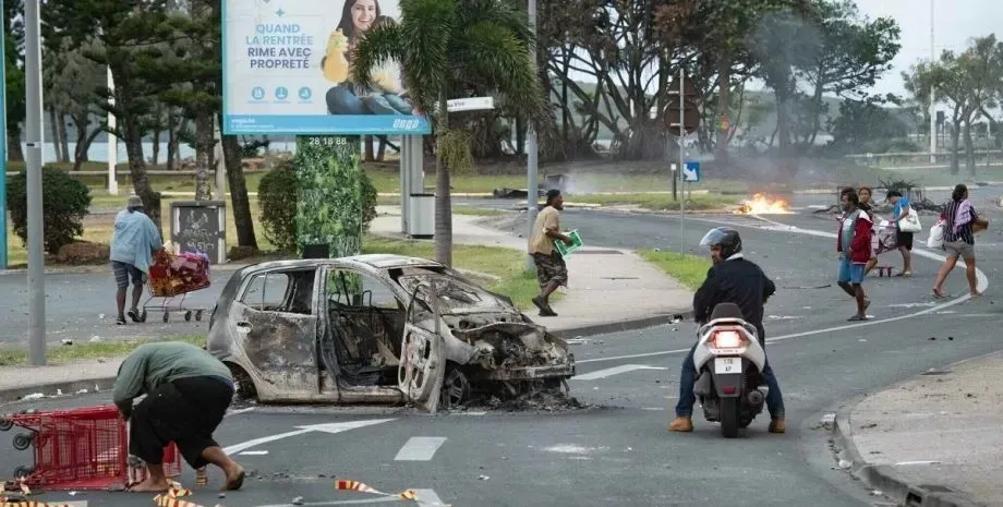 Unrest in New Caledonia: gendarmes unblock the road from the airport, eliminating 76 barricades