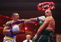 Scientist explains the symbol on Usyk's boxing gloves in the fight with Fury