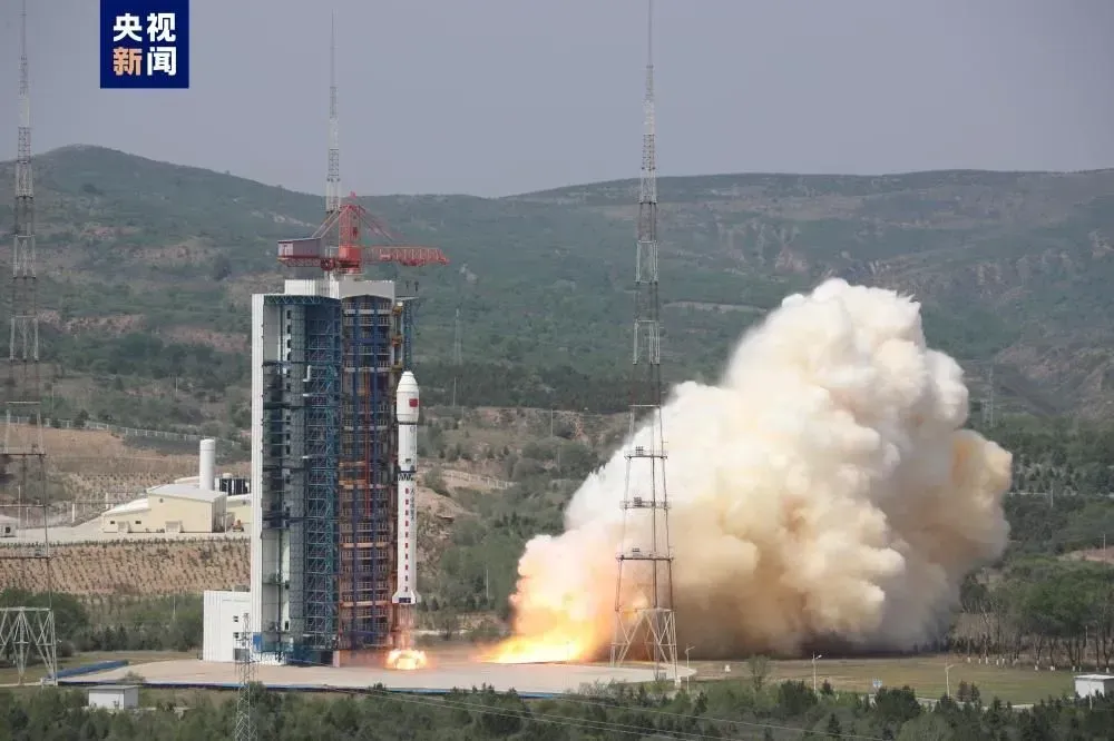 china-launches-four-new-satellites-into-space