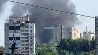 В Киеве вспыхнул масштабный пожар: в небо поднимается столб черного дыма