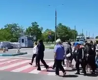 Малоизвестная коммерческая структура заблокировала дорогу к Одесскому припортовому заводу (видео)