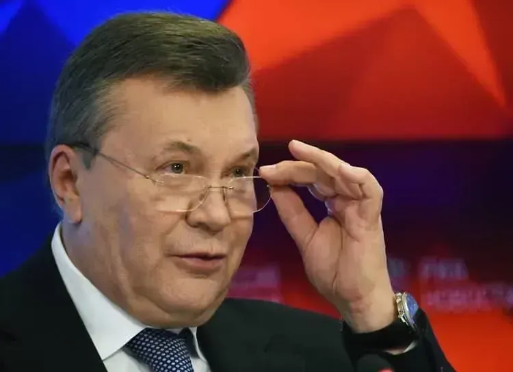 Yanukovych's plane arrives in Belarus - media