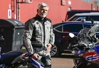 Президента Чехии выписали из больницы после аварии на мотоцикле