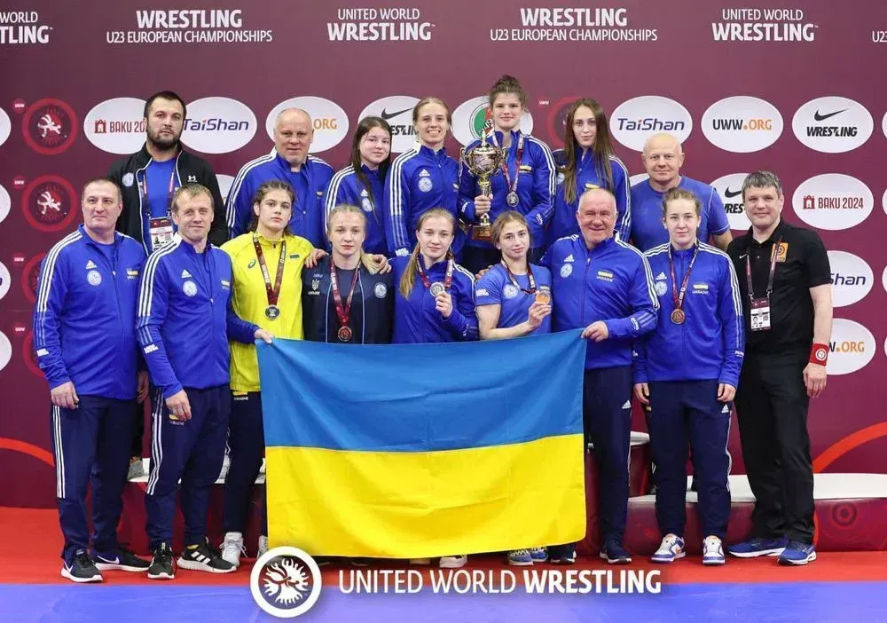 ukraines-womens-wrestling-team-wins-u23-european-championship