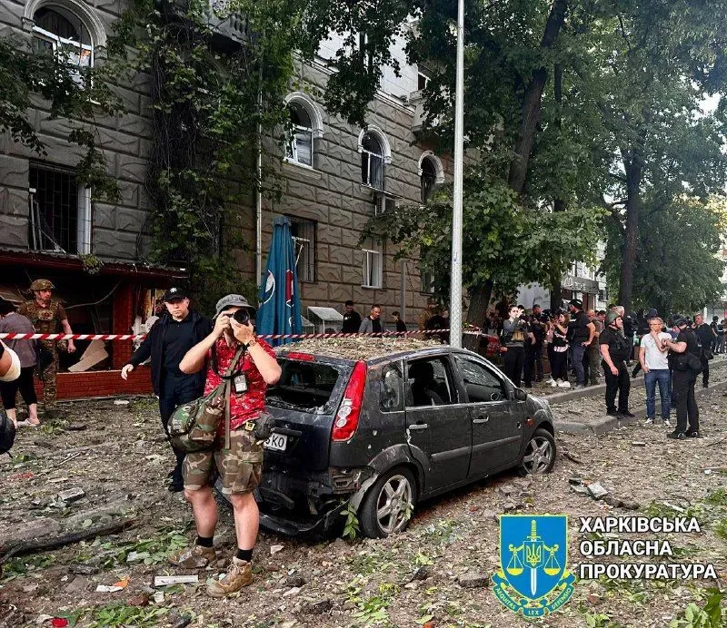 strike-in-the-center-of-kharkiv-injures-18-people-teenager-in-serious-condition