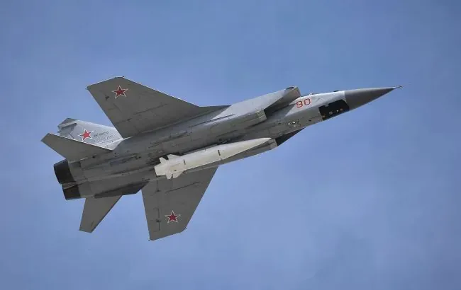russians-launch-dagger-from-mig-31k-fighter-jet