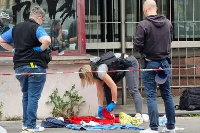 Чоловік із ножем напав на людей у метро у французькому Ліоні