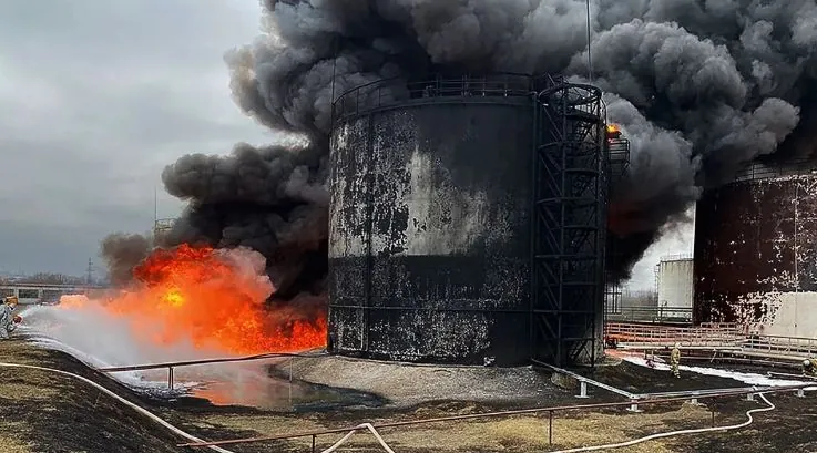 В Орловській області горить нафтобаза