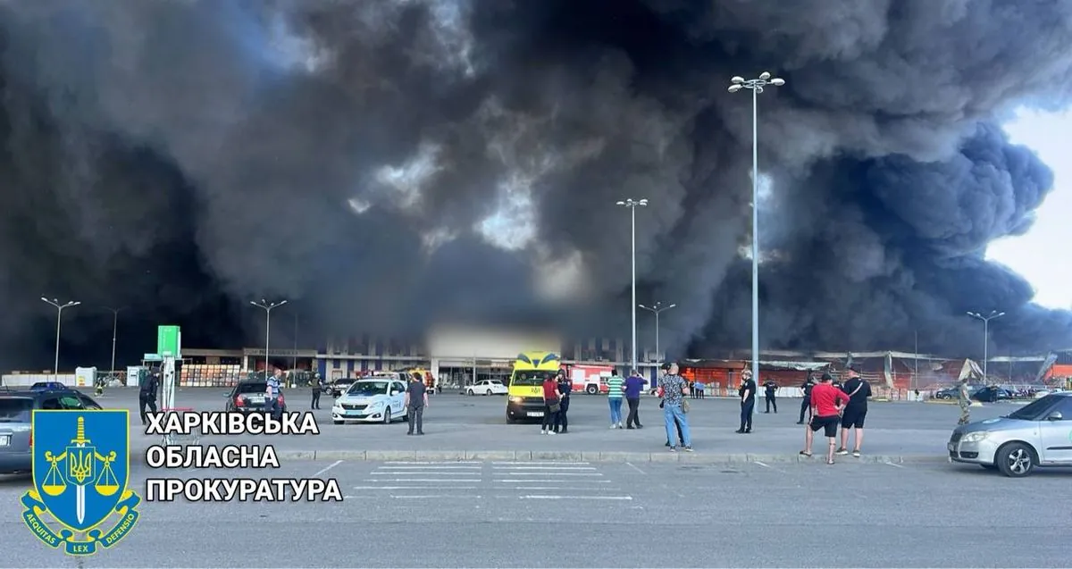 Russia's strike on a hypermarket in Kharkiv: the number of dead and injured has increased