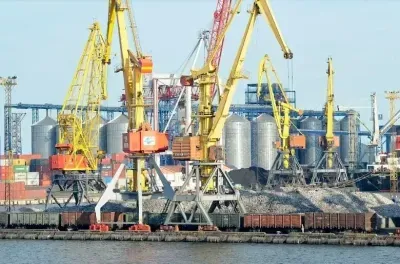 Businessmen Groza and Naumenko forced the ex-director of the Olympex grain terminal to work with the under-sanctioned Alperin