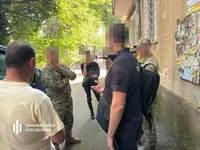 Чиновника Одесского ТЦК, которого подозревают в миллионной схеме заработка на уклонистах, взяли под стражу