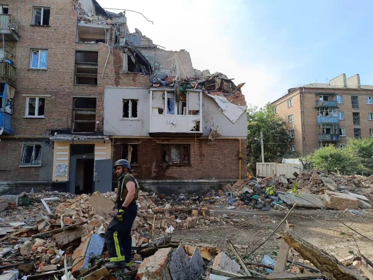 russias-strike-on-kharkiv-the-death-toll-has-increased-to-five