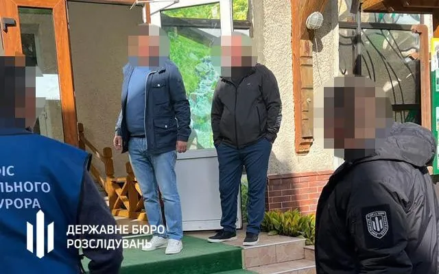 Присваивали средства туристов за восхождение на Говерлу: чиновники Карпатского нацпарка предстанут перед судом
