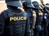 Нападение на украинских волонтеров в Праге: полиция задержала четырех иностранцев