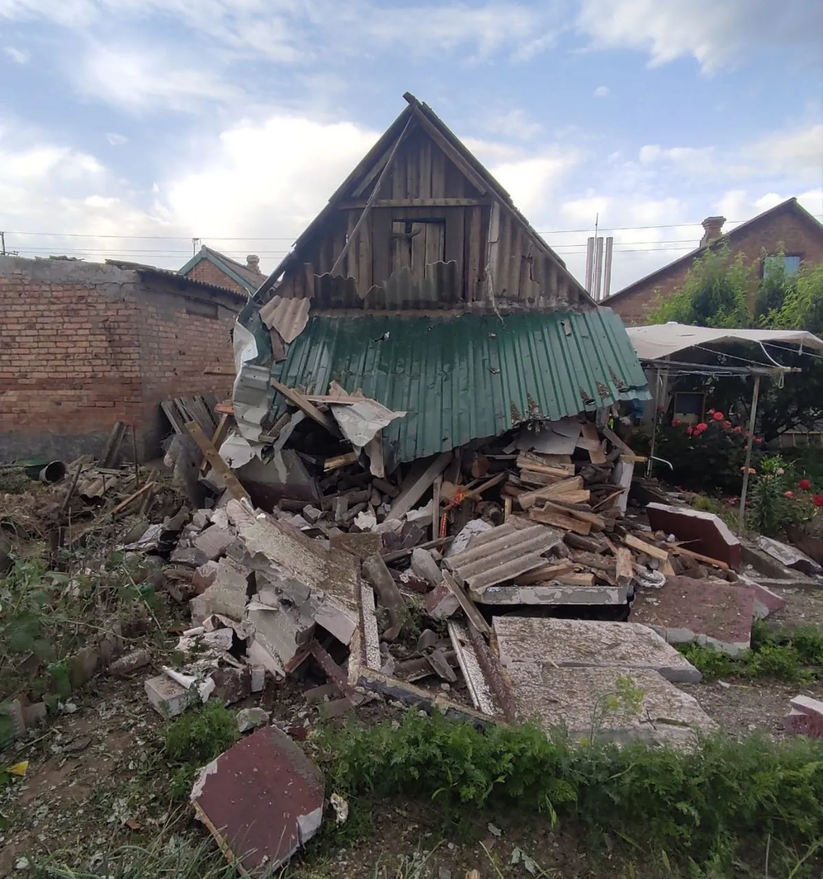 russia-shelled-dnipropetrovsk-region-no-casualties-damaged-infrastructure-and-houses