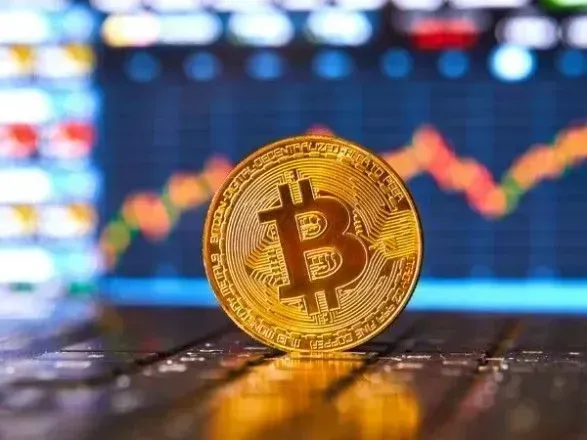 bitcoin-crossed-the-price-mark-of-70-thousand-dollars