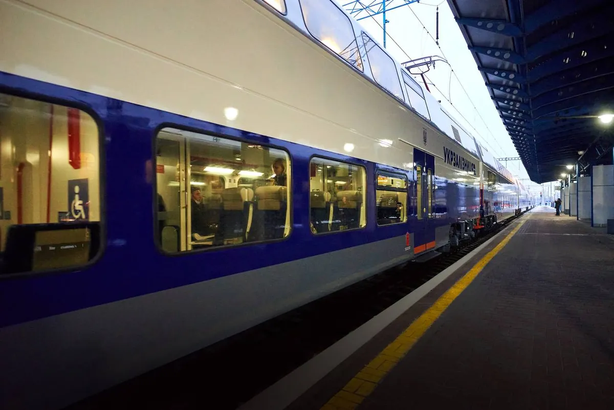Ukrzaliznytsia to launch double-decker electric train from Kyiv to Lviv