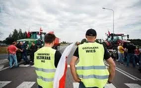 Польські фермери припиняють блокування КПП "Рава-Руська" Польські фермери припиняють блокування КПП "Рава-Руська"