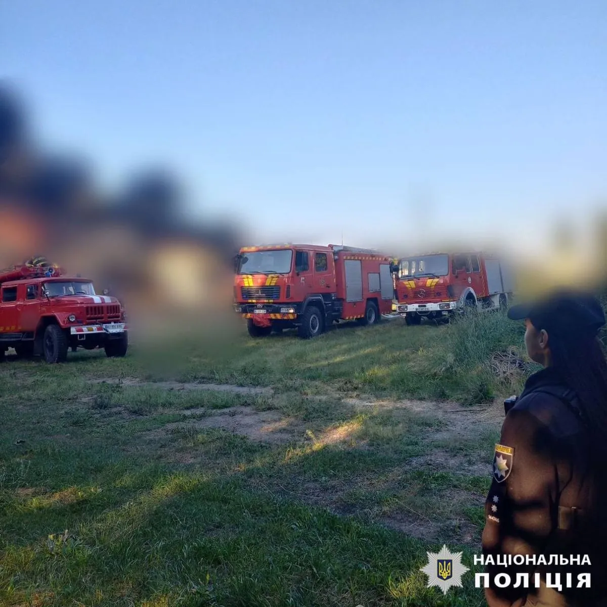 Атака рф на Киевщине: спасатели продолжают ликвидировать пожар на промышленном объекте