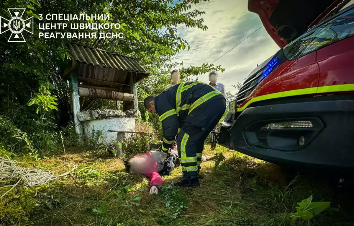 A woman died after falling into a 17-meter well in the Odessa region