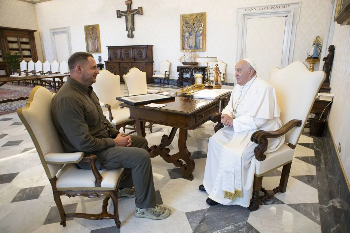 Це була важлива розмов: Єрмак у Ватикані зустрівся із Папою Римським