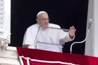 Pope calls on Israel and Hamas to urgently agree on a ceasefire