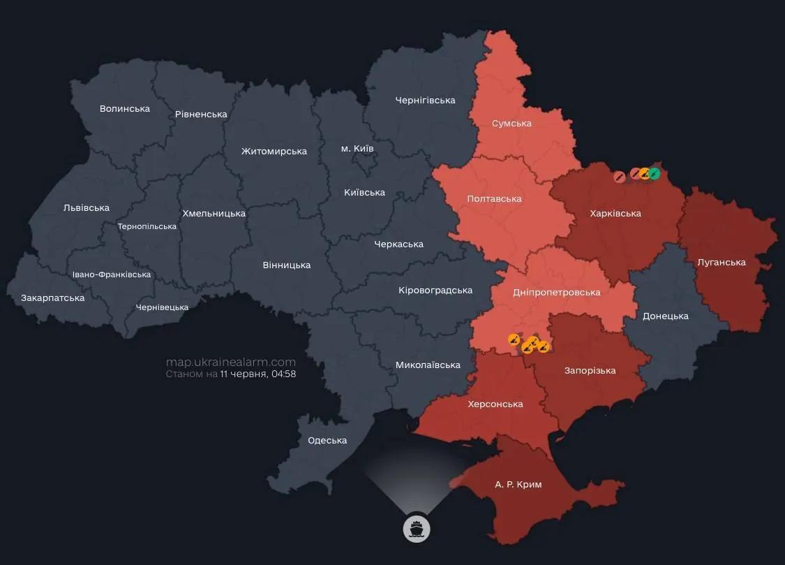 Ракетная угроза зафиксирована в Днепропетровской, Полтавской и Сумской областях Украины
