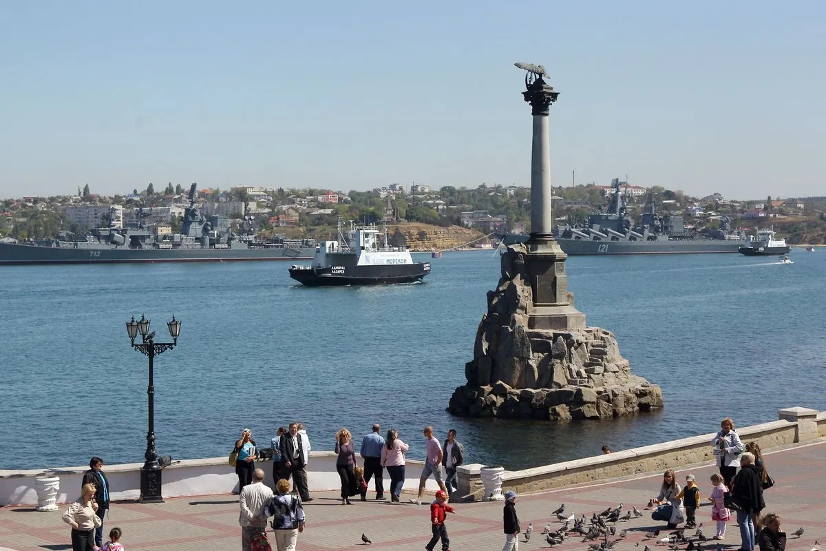 Explosions are heard in occupied Sevastopol