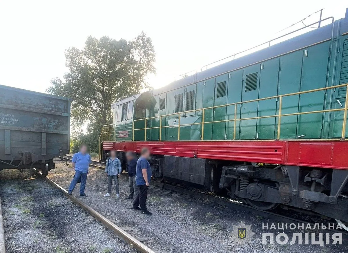Stealing up to a ton of fuel at a time: Ukrzaliznytsia employees exposed in Poltava region