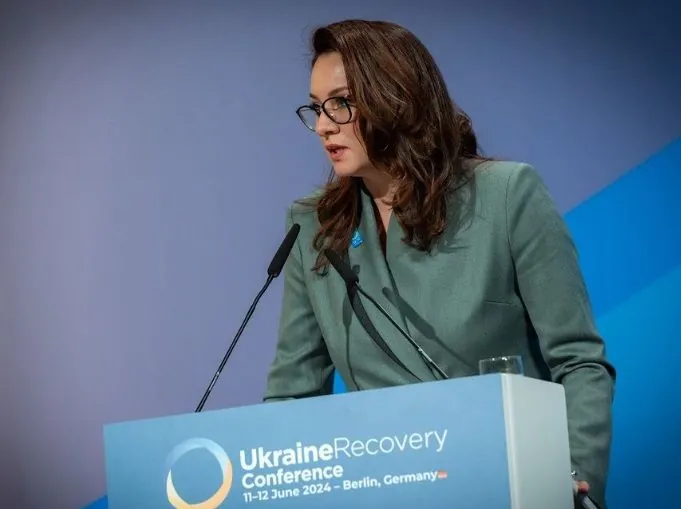 sviridenko-prizvala-zapadnikh-partnerov-investirovat-v-ukrainu-i-pokazala-novii-plan-strakhovaniya-riskov
