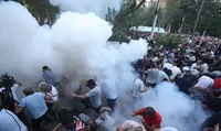 После протестов в Ереване 98 человек обратились за медпомощью